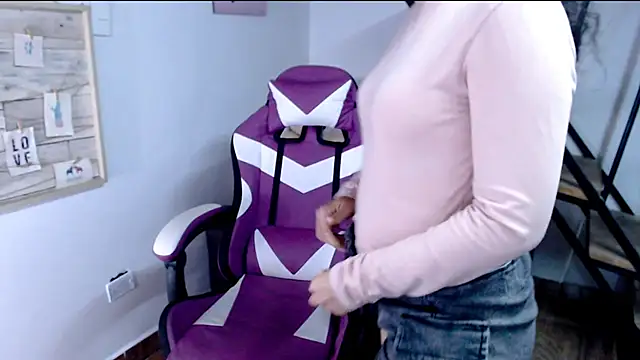 samantha baby  online show from 09-29-25, 08:02