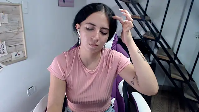 samantha baby  online show from 10-18-25, 08:42