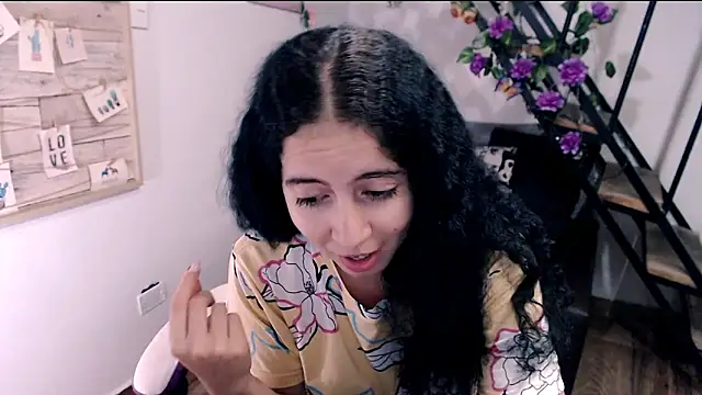 samantha baby  online show from 04-18-26, 07:58