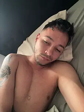 camilo gonzalez02 online show from 12-26-24, 11:43