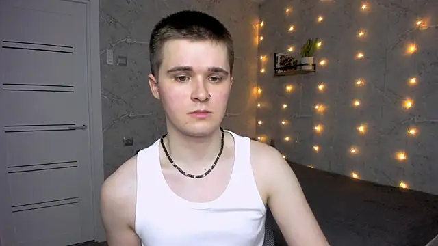 Snapshot of Mark_Bearcub chatting on 01-13-26, 01:44 Mark Bearcub online show from 01-13-26, 01:44