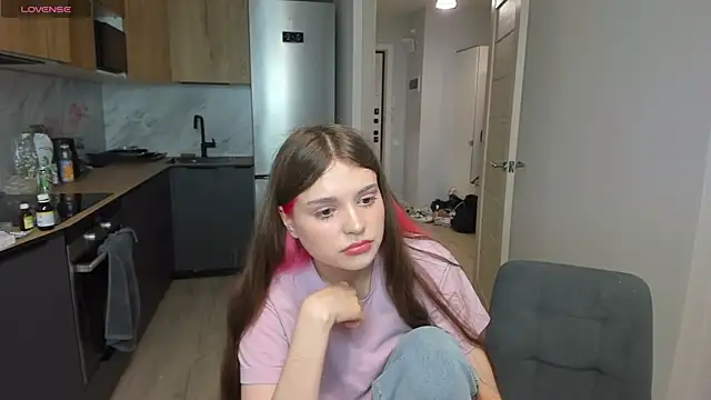 lil cassie online show from 10-09-25, 07:34