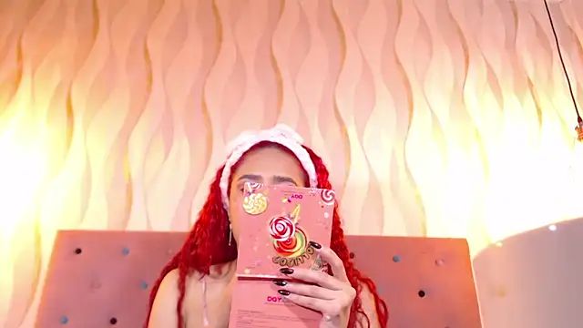 Snapshot of IsabelaLatina chatting on 11-30-25, 03:16 IsabelaLatina online show from 11-30-25, 03:16