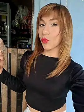 Snapshot of Evehampy chatting on 12-29-24, 06:16 Evehampy online show from 12-29-24, 06:16