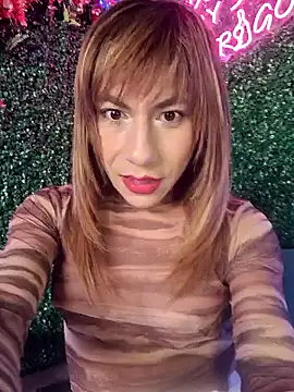 Snapshot of Evehampy chatting on 01-12-25, 08:14 Evehampy online show from 01-12-25, 08:14