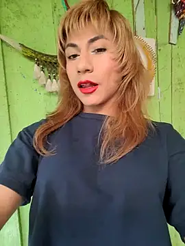 Snapshot of Evehampy chatting on 09-19-25, 06:52 Evehampy online show from 09-19-25, 06:52