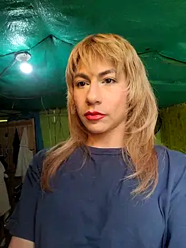 Snapshot of Evehampy chatting on 09-23-25, 08:34 Evehampy online show from 09-23-25, 08:34