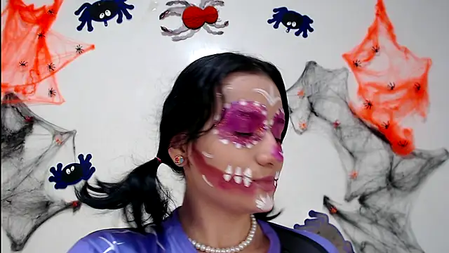 Snapshot of Sisirojas chatting on 10-14-25, 08:31 Sisirojas online show from 10-14-25, 08:31