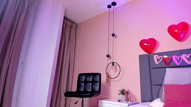 NoraDasilva online show from 02-16-25, 02:53