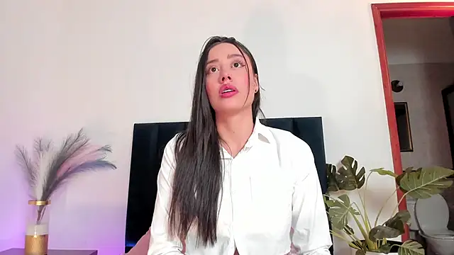 NoraDasilva online show from 03-22-25, 12:28