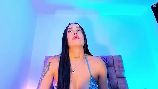 NoraDasilva online show from 06-11-26, 02:53