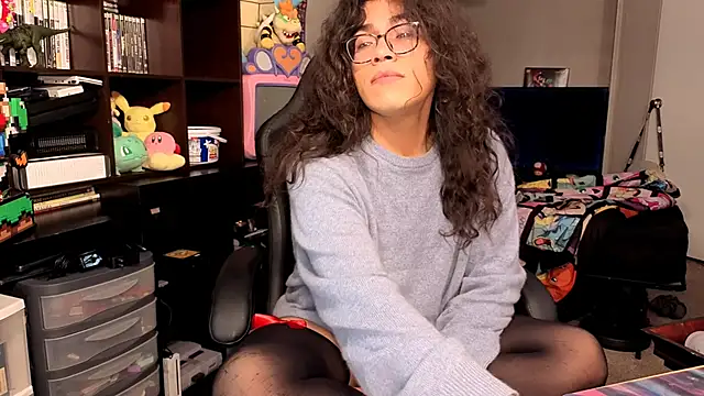 Snapshot of ShinyCherub chatting on 11-07-25, 01:22 ShinyCherub online show from 11-07-25, 01:22