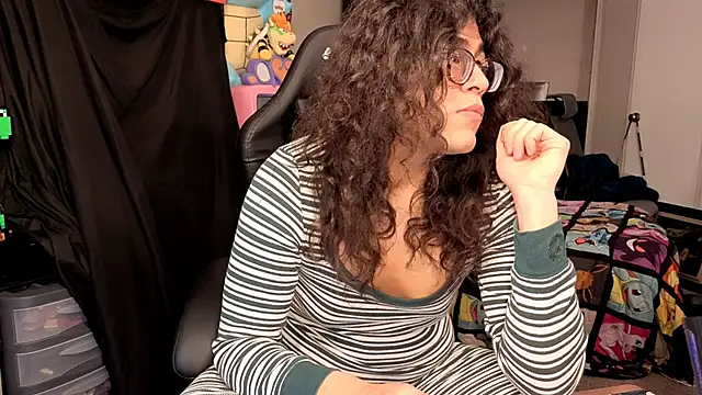 Snapshot of ShinyCherub chatting on 11-21-25, 09:02 ShinyCherub online show from 11-21-25, 09:02