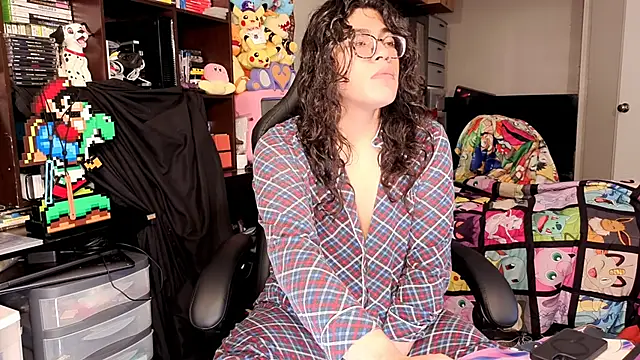 Snapshot of ShinyCherub chatting on 01-17-26, 11:04 ShinyCherub online show from 01-17-26, 11:04