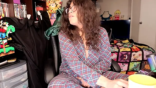 Snapshot of ShinyCherub chatting on 02-11-26, 04:06 ShinyCherub online show from 02-11-26, 04:06