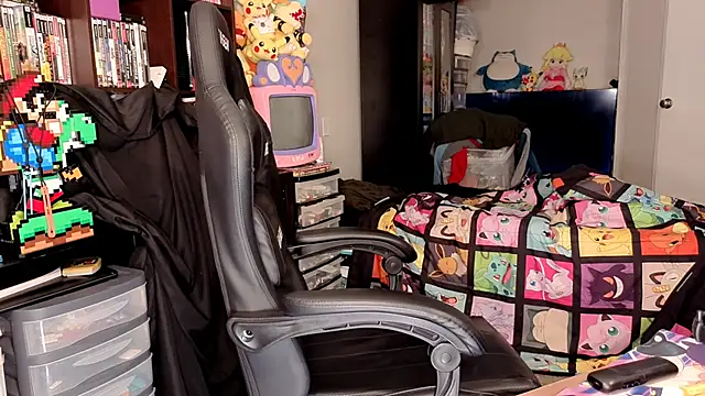 Snapshot of ShinyCherub chatting on 02-13-26, 04:08 ShinyCherub online show from 02-13-26, 04:08