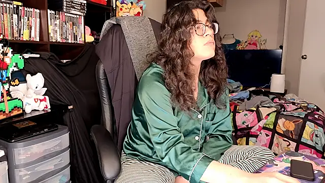 Snapshot of ShinyCherub chatting on 03-31-26, 07:31 ShinyCherub online show from 03-31-26, 07:31