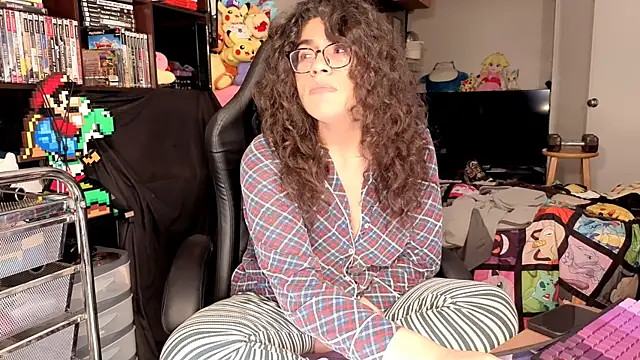 Snapshot of ShinyCherub chatting on 04-12-26, 11:43 ShinyCherub online show from 04-12-26, 11:43