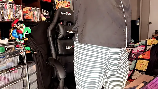 Snapshot of ShinyCherub chatting on 04-16-26, 11:00 ShinyCherub online show from 04-16-26, 11:00