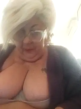 Merilulla online show from 02-19-25, 02:01