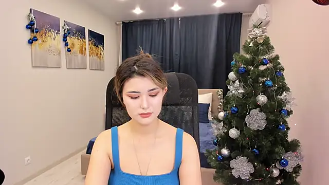 AnneTLi online show from 12-27-24, 03:42