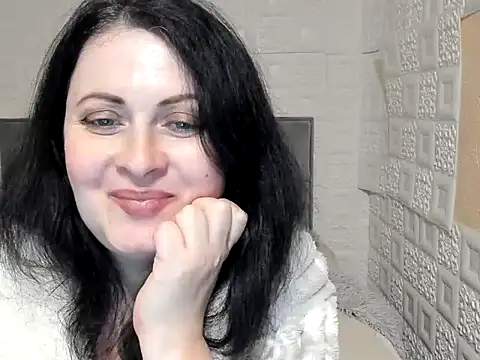 Lillian2 online show from 02-24-25, 01:35