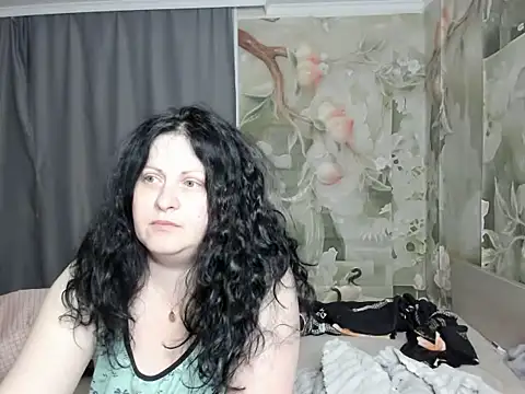 Lillian2 online show from 03-17-26, 03:15