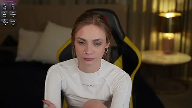 Snapshot of Angy_Netal chatting on 02-18-25, 02:06 Angy Netal online show from 02-18-25, 02:06