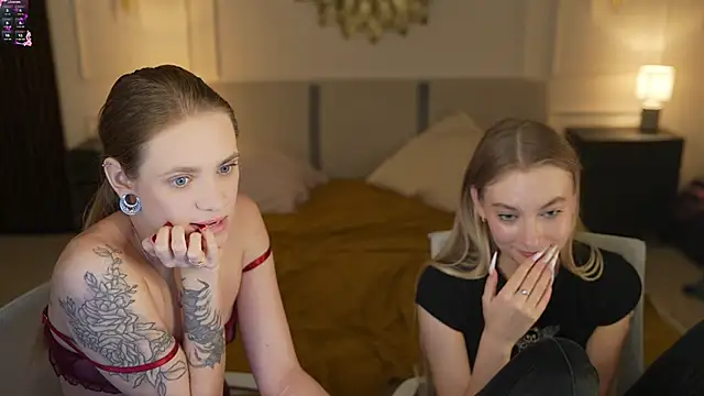 Snapshot of Angy_Netal chatting on 10-01-25, 10:21 Angy Netal online show from 10-01-25, 10:21