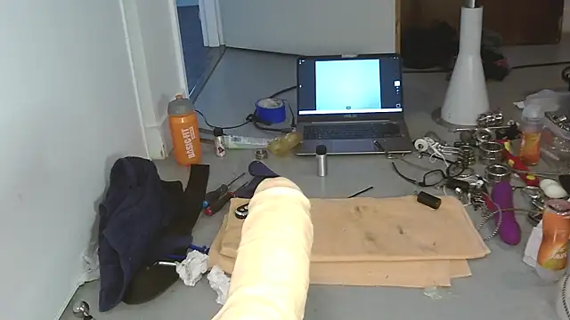 Soumis7575 online show from 04-12-26, 10:20