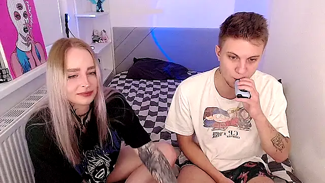 Snapshot of soalice chatting on 10-24-25, 10:22 soalice online show from 10-24-25, 10:22