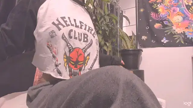 MYFAVOURITESTRAGER online show from 01-06-26, 04:05