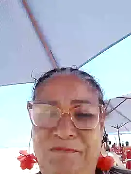 Snapshot of Delicy1 chatting on 12-29-24, 02:31 Delicy1 online show from 12-29-24, 02:31