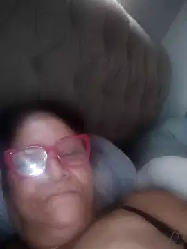 Snapshot of Delicy1 chatting on 01-14-25, 10:38 Delicy1 online show from 01-14-25, 10:38