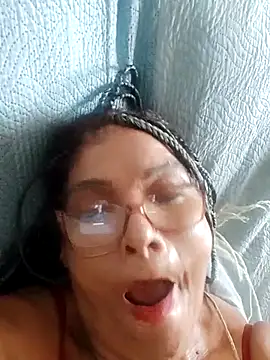 Snapshot of Delicy1 chatting on 02-20-25, 11:32 Delicy1 online show from 02-20-25, 11:32