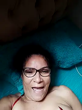 Snapshot of Delicy1 chatting on 09-20-25, 11:00 Delicy1 online show from 09-20-25, 11:00