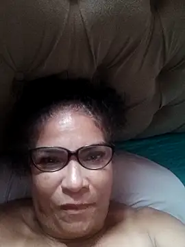 Snapshot of Delicy1 chatting on 10-18-25, 10:16 Delicy1 online show from 10-18-25, 10:16