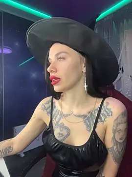 Queen of pain online show from 10-30-25, 06:59