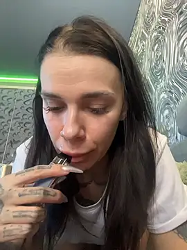 Queen of pain online show from 02-11-26, 07:02