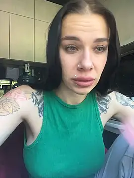 Snapshot of Queen_of_pain chatting on 06-17-26, 07:00 Queen of pain online show from 06-17-26, 07:00