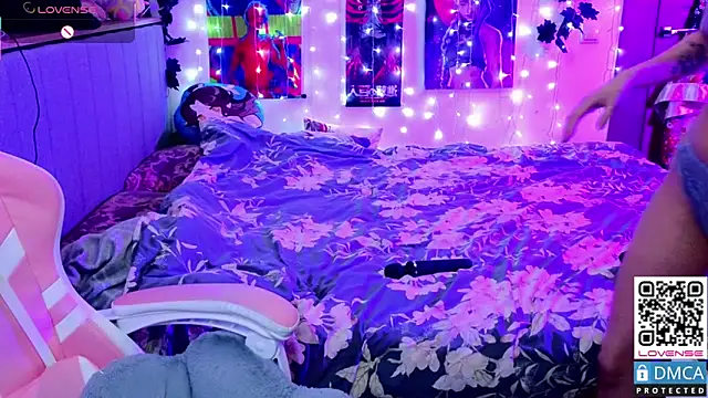 Snapshot of Violet_Noir chatting on 03-03-25, 02:48 Violet Noir online show from 03-03-25, 02:48