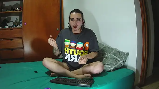 AdamnKing online show from 01-08-26, 01:41