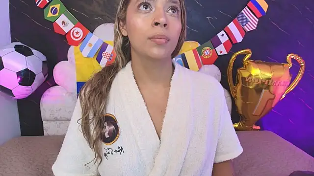  MiaBrown  online show from 07-15-26, 12:10