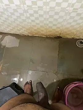 Snapshot of Honeydick7 chatting on 01-31-25, 04:03 Honeydick7 online show from 01-31-25, 04:03