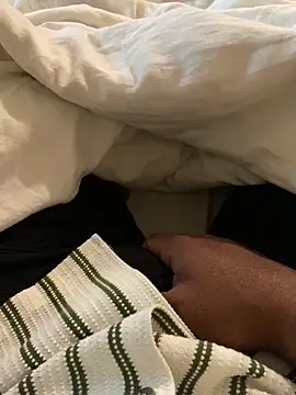 Snapshot of Honeydick7 chatting on 02-24-25, 03:23 Honeydick7 online show from 02-24-25, 03:23