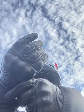 Nicollemays online show from 03-08-25, 12:09