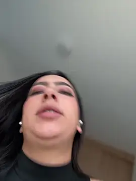 Snapshot of Nicollemays chatting on 05-07-26, 02:11 Nicollemays online show from 05-07-26, 02:11