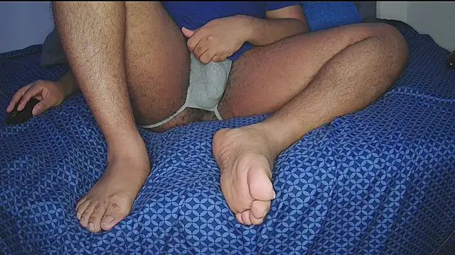 Snapshot of teaser4_ chatting on 09-15-25, 10:43 teaser4 online show from 09-15-25, 10:43