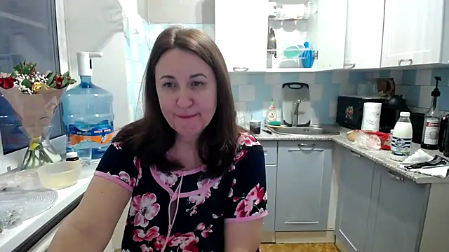 DonnaMagdalena online show from 01-09-25, 06:27