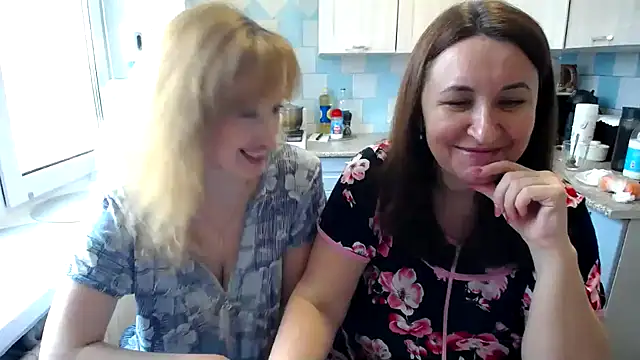 DonnaMagdalena online show from 03-03-25, 07:43